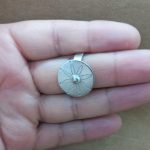 Anillo Rayen Foye (flor de canelo) Talla 25. - Imagen 3