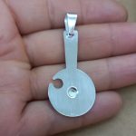 Colgante tokikura (Hacha de piedra) medio con dibujo. - Imagen 4